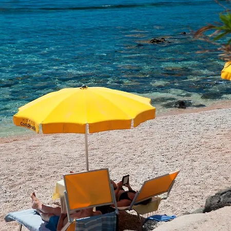 Costa Dorada Szálloda Cala Gonone