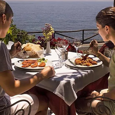 Costa Dorada מלון 4*