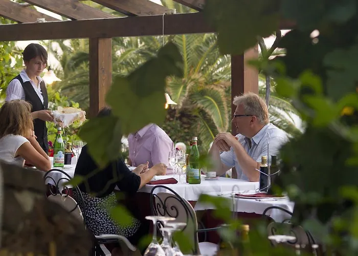 מלון Costa Dorada קאלה גונונה